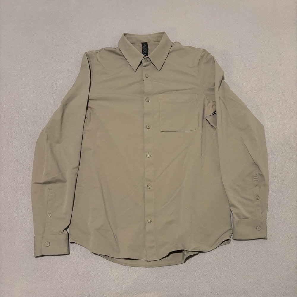 Lululemon Commission Long Sleeve Shirt Mens Medium Tan Khaki Button Down LM3DJPS